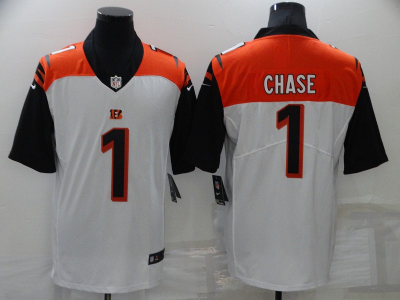 Personalized Men’s Cincinnati Bengals #1 Ja’Marr Chase White Untouchable Limited Stitched Jersey