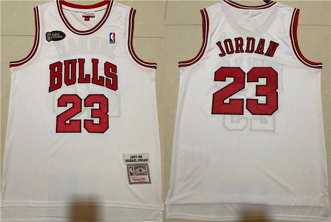Personalized Men’s Chicago Bulls #23 Michael Jordan White 1997-98 Throwback Stitched Jersey