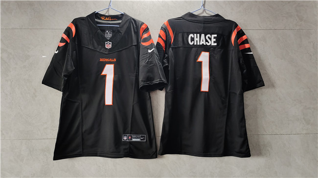 Personalized Men’s Cincinnati Bengals #1 Ja’Marr Chase Black 2023 F.U.S.E. Untouchable Limited Stitched Jersey