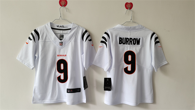 Personalized Women’s Cincinnati Bengals #9 Joe Burrow White Stitched Football Jersey(Run Small)