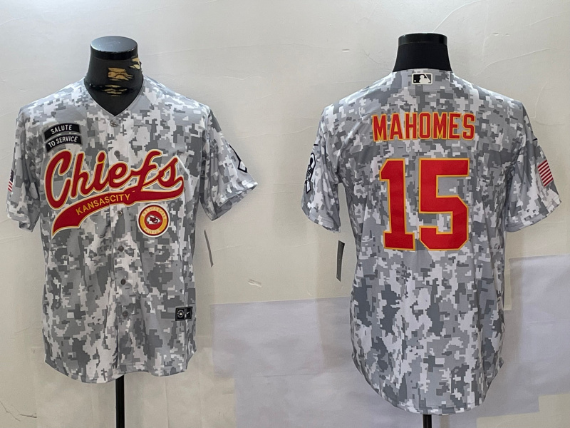 Personalized Men’s Kansas City Chiefs #15 Patrick Mahomes 2024 Arctic Camo Salute To Service Stitched Baseball Jerseys