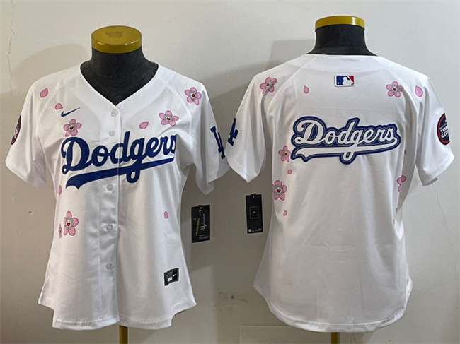 Personalized Women’s Los Angeles Dodgers Team Big Logo White 2025 Tokyo Series Limited Stitched Baseball Jersey(Run Small)