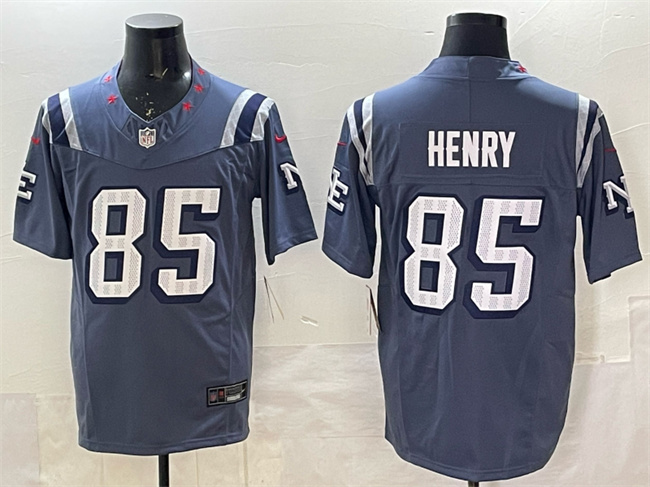 Personalized Men’s New England Patriots #85 Hunter Henry 2025 F.U.S.E. Rivalries Limited Stitched Football Jersey