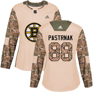 Personalized Women’s Boston Bruins #88 David Pastrnak Camo Authentic 2017 Veterans Day Stitched NHL Jersey