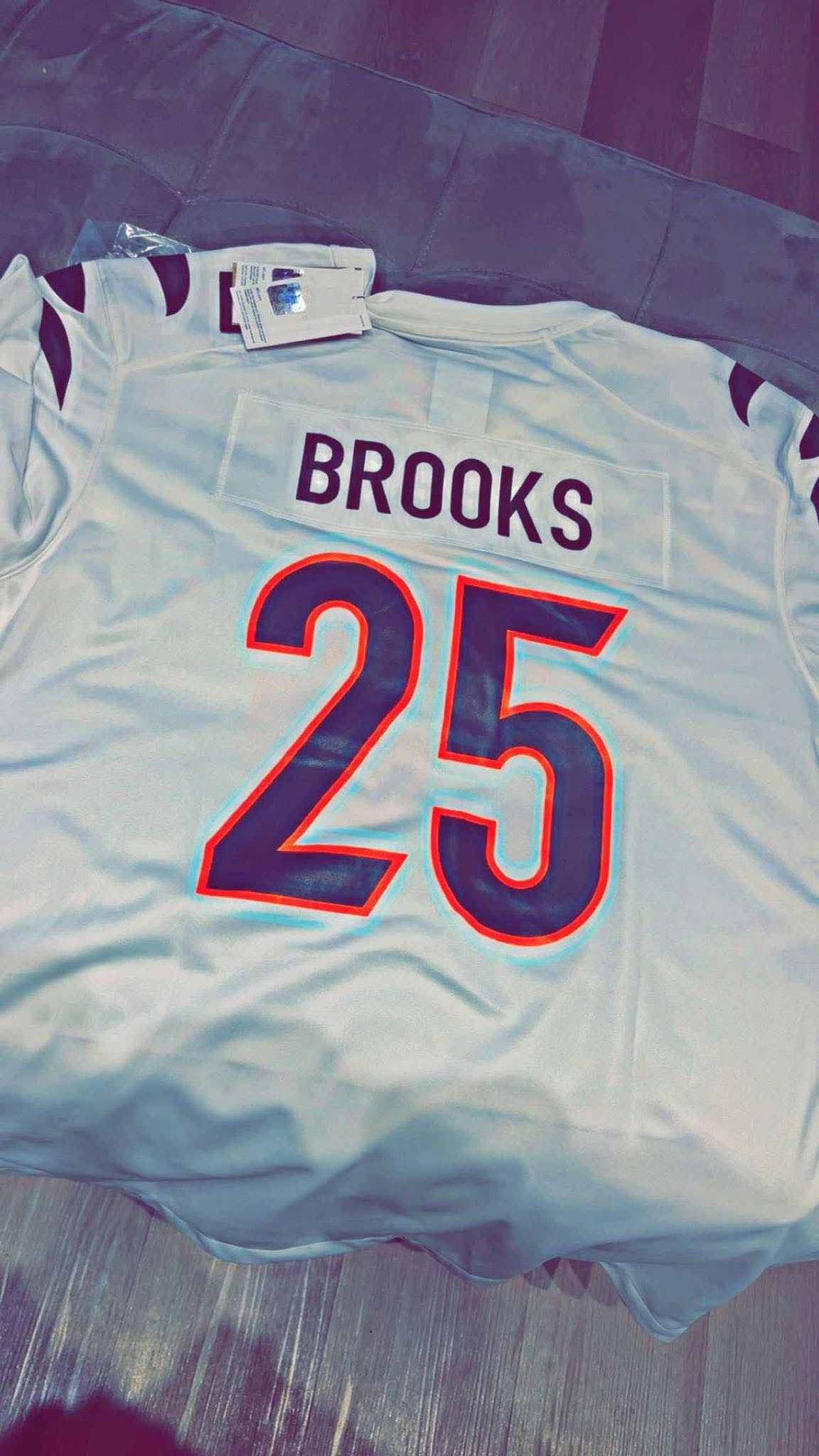 Personalized Men’s Cincinnati Bengals #25 Tahj Brooks White Jersey